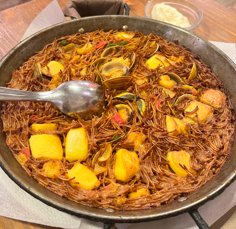 Fideuà